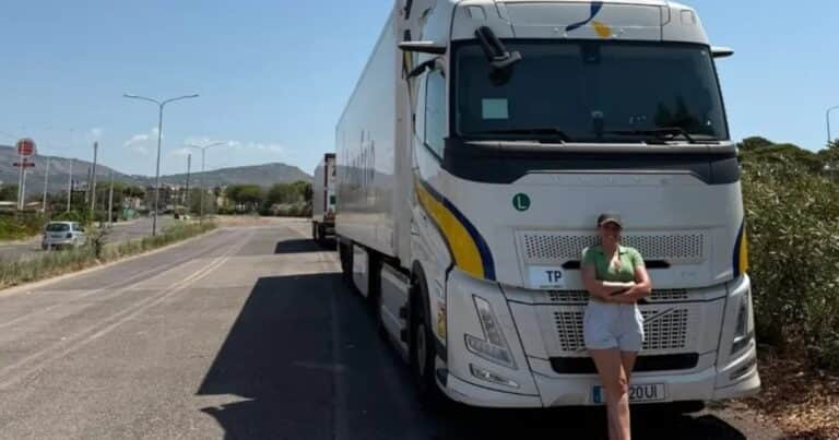 Miriam, camionera argentina en Europa: «Paso hasta 24 días fuera y, al volver tengo tres o cuatro para ver a mis amigos y descansar»