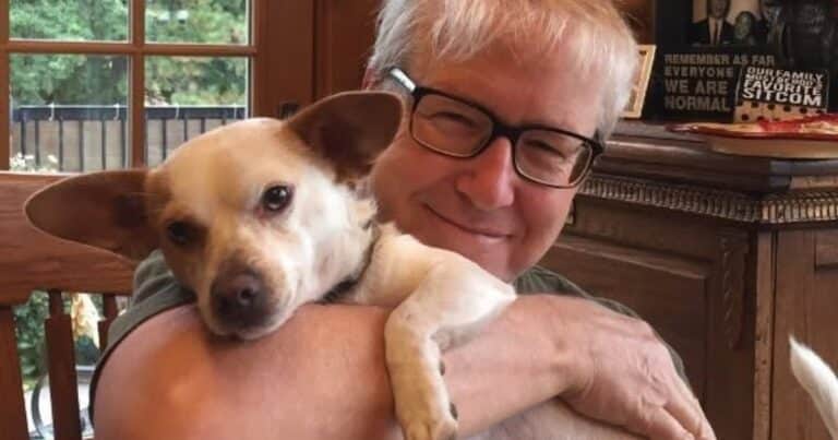 El consejo de Marty Becker, el famoso experto en mascotas de 71 años, a los veterinarios: “Tú eres el sabio, tú eres quien sana, tú tienes ‘el poder’”
