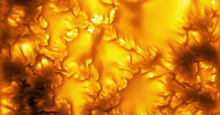 Las imágenes más nítidas del Sol muestran por primera vez remolinos de plasma invisibles hasta ahora