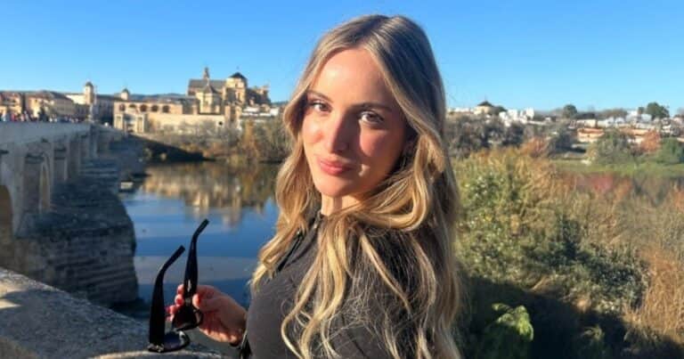 Natalia Martínez, docente española en Alemania: “En España los niños tienen que hacer fichas y se les evalúa mucho más, mientras que en Alemania aprenden jugando. La libertad que tienen es distinta”