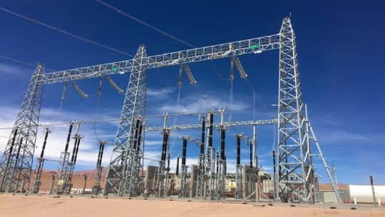 Nuevo régimen eléctrico en el Boletín Oficial: qué proyectos deberán generar o contratar su propia energía