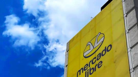 Mercado Libre vuelve a la deuda global con bonos a 2036