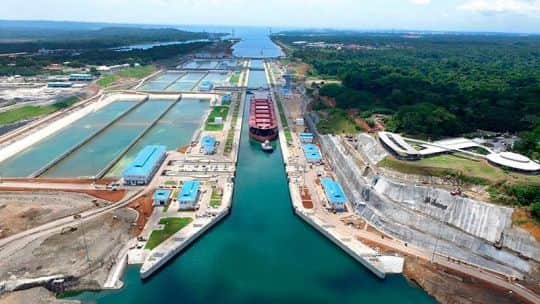 Por El Niño, el canal de Panamá reduce tránsito de buques y afecta al comercio mundial