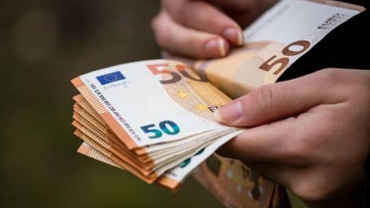 A cuánto cotiza el euro blue hoy, viernes 28 de agosto