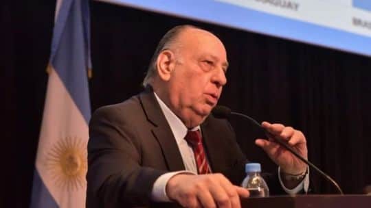 Duro cruce entre Oría y Cachanosky: "Resentido" y "¿conocés la palabra dignidad?"