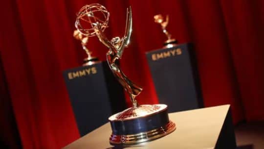 Premios Emmy 2026: “Widow’s Bay” superó a “The Pitt” y se llevó 14 estatuillas
