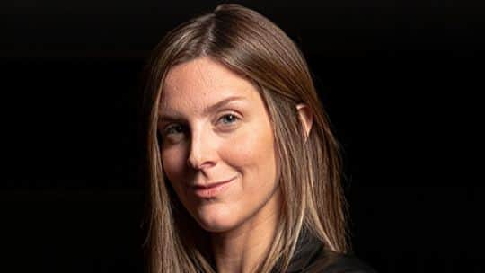 “Milei antes hablaba desde los autores que había leído, ahora justifica sus políticas con la Bíblia”