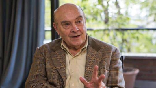 Domingo Cavallo advirtió que la ortodoxia fiscal no alcanza e insistió con eliminar el cepo