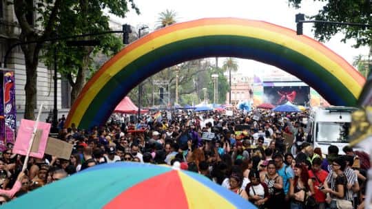Marcha del Orgullo 2026: el Gobierno porteño y el colectivo LGBTIQ+ acordaron mantener la fecha