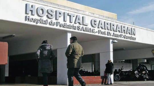 El Gobierno despidió a una delegada sindical del Hospital Garrahan: afirman que no trabajó durante un año