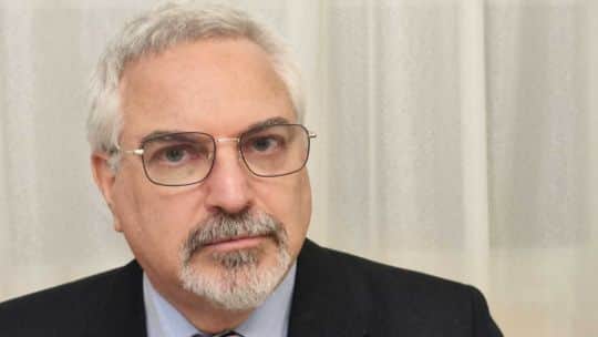 Miguel Steuermann: “Las autoridades de la ORT y la DAIA no ven los problemas que genera la identificación que Milei tiene con el judaísmo”