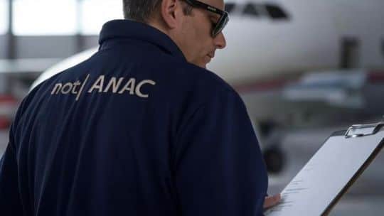 Paritarias de aeronáuticos: cuánto cobra un empleado de la ANAC en septiembre