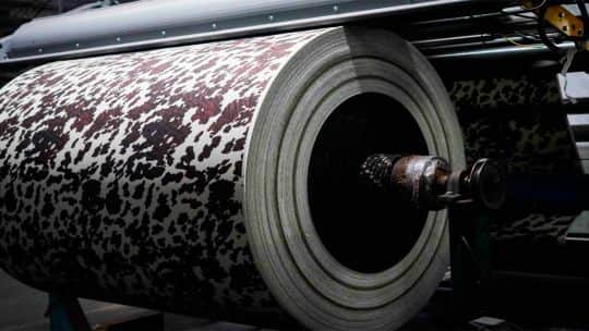 Las importaciones ya abastecen el 70% del mercado textil y el sector denunció “competencia fraudulenta”