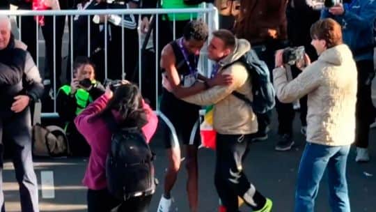 Maratón de Buenos Aires 2026: qué es la “blue line” que guiará a casi 17 mil corredores