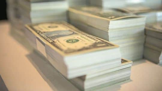A cuánto cotiza el dólar blue hoy, lunes 31 de agosto