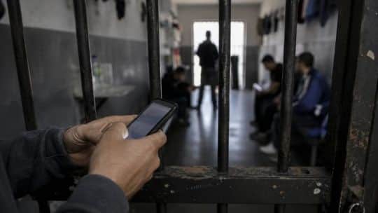 Celulares en las cárceles de Córdoba: “Identificábamos que con un mismo aparato celular se operaban distintos chips”