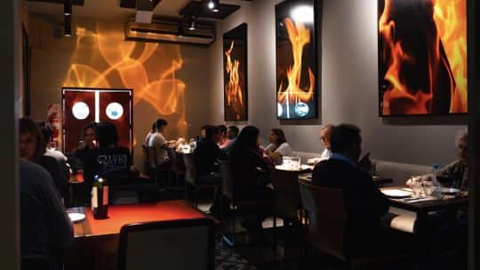 República del Fuego: la parrilla de Recoleta reconocida por la Guía Michelin donde el fuego se convierte en una experiencia