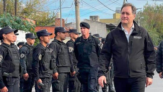 Tiros en las piernas: el ajuste de los prestamistas narcos que aumenta con las familias endeudadas