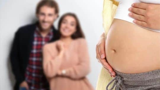 Gestación por sustitución: desplazan a la madre de intención y anotan a la gestante en el acta de nacimiento
