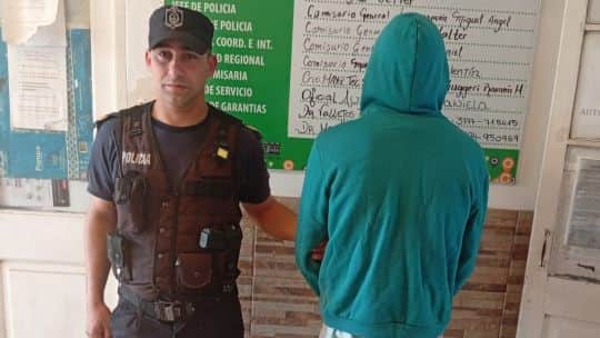 Violento ataque en Corrientes: descubrió mensajes en el celular de su pareja, citó al amante al monte y lo apuñaló
