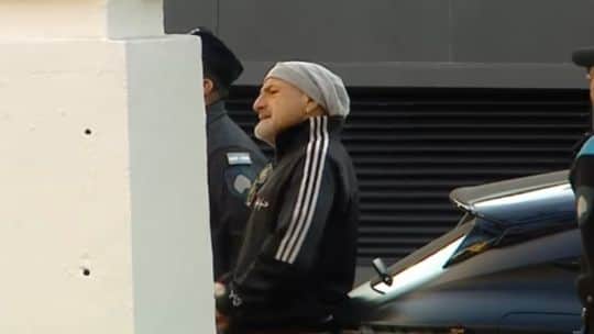 Gustavo Sofovich chocó en Palermo: "Fui a comprar dos yogurts, una moto me intentó pasar y se cayó"