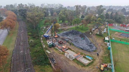 Ante la llegada del fenómeno “El Niño”, el Gobierno porteño avanzó con la limpieza del arroyo Cildañez
