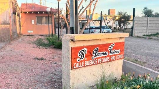 Tragedia en Mendoza: una mujer y su nieto murieron al caer a un pozo séptico