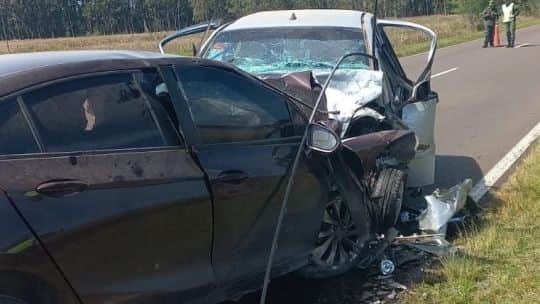 Tragedia en la Ruta 12: tres muertos tras choque frontal en Corrientes