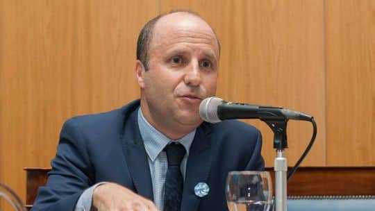 En una ceremonia religiosa anuncian al juez Borinsky como posible candidato a la Corte: el magistrado que jugó al tenis con Macri en Olivos