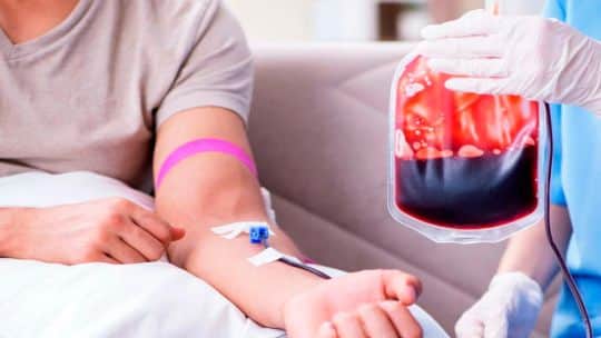 Los Testigos de Jehová modifican su doctrina sobre las transfusiones de sangre