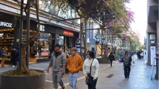 Consumo en Córdoba: 4 de cada 10 hogares ajustan sus compras para poder darse algunos gustos