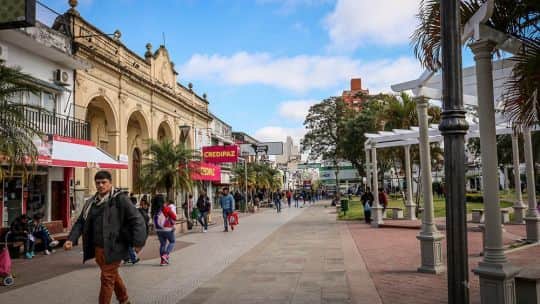 Empleado de Comercio 2026: qué locales abren y cómo se paga el lunes 28