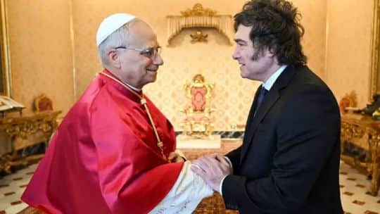 Pobreza en alza y la visita de León XIV: el desafío de Milei ante el inminente llegada del Papa a la Argentina