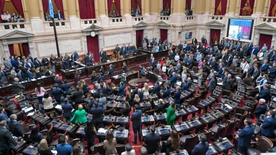 Mientras intentan reconducir la interna, en el Gobierno apuntan a los gobernadores para sortear el Congreso