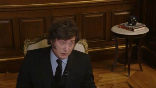 Crece la distancia entre los números de la economía y el discurso presidencial