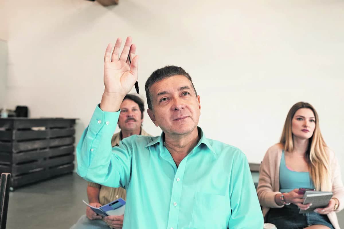Se debate la edad jubilatoria, pero el mercado laboral empieza a expulsar antes