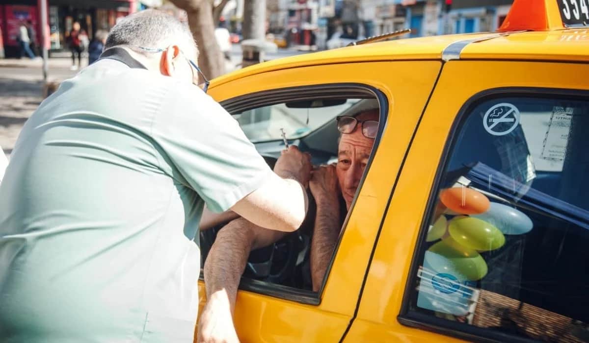 Vacunación en Córdoba: aplicaron más de 2.400 dosis en seis jornadas