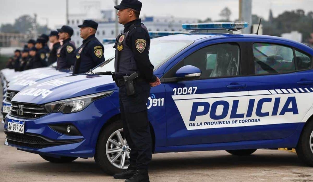 Riña en la vía pública terminó con cuatro detenidos y tres personas heridas
