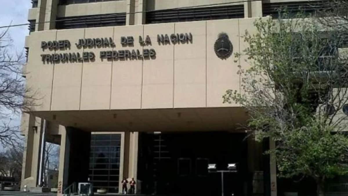 La Cámara Federal confirmó el procesamiento de dos gendarmes acusados