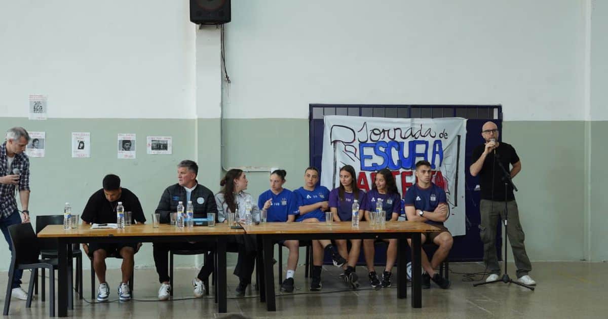 Belgrano y Talleres se encontraron antes del clásico para hablar de educación y deporte