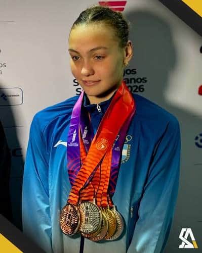 Cecilia Dieleke, la nadadora argentina de 16 años que hizo historia