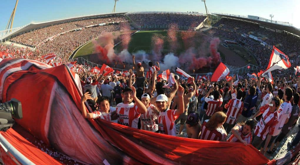 Instituto-Boca, cada vez más cerca del Kempes: cómo sería la distribución para las dos hinchadas