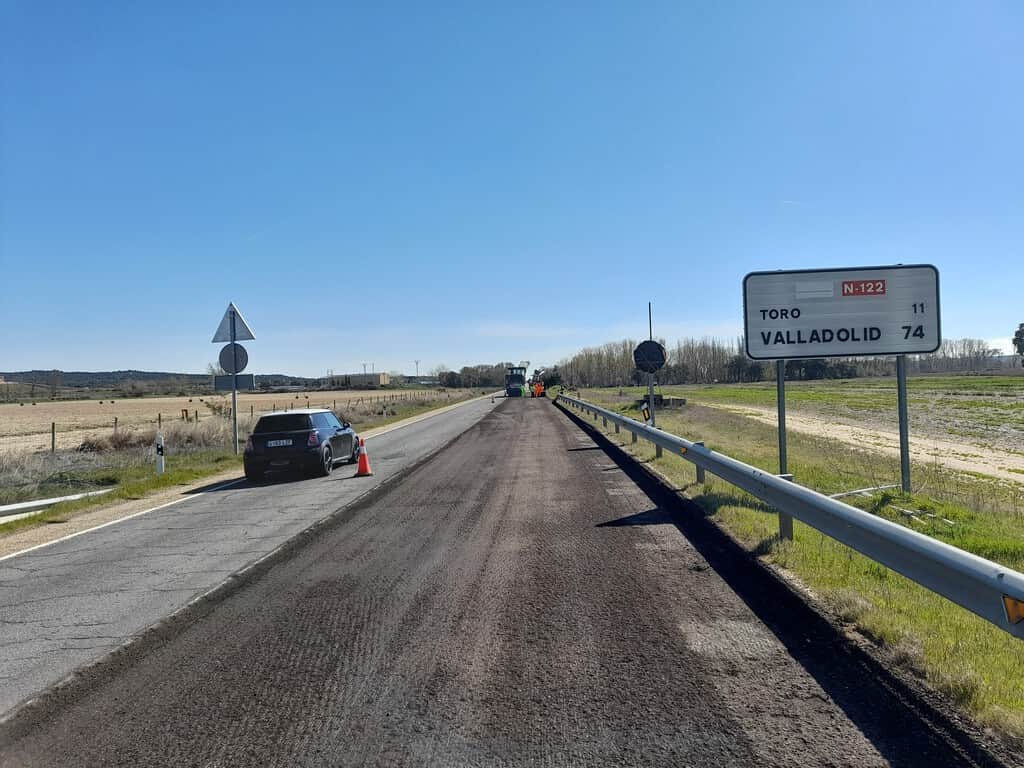 España pensaba invertir 1.000 millones de euros en las carreteras españolas. Ese plan ha saltado por los aires