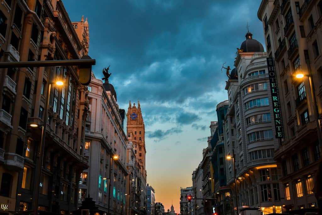 España se ha situado en la cabeza de Europa en algo: el esfuerzo acumulado desde los años 80 para comprarse una vivienda