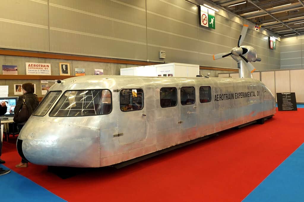 En 1974, Francia tenía listo un tren que levitaba sobre sus vías e iba a 430 km/h. Fue una proeza técnica y un fracaso absoluto
