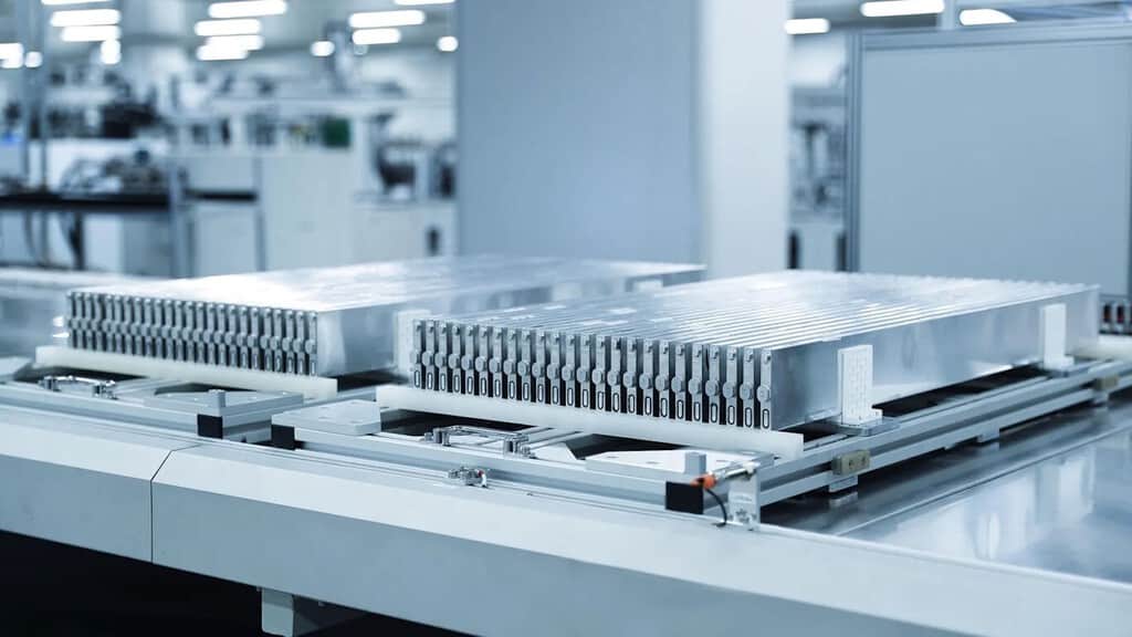 La batería más famosa de BYD tiene un nuevo destino: los trenes que mueven minas en China