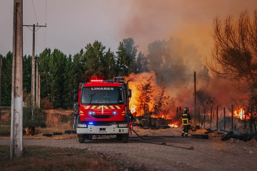 La nueva ley de incendios dice que limpies tus lindes y las de tus vecinos. El problema es que esas lindes demarcan las propiedades