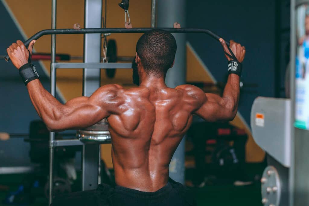 Han creado un implante muscular que "hace ejercicio" por ti: el prometedor parche que engaña al envejecimiento