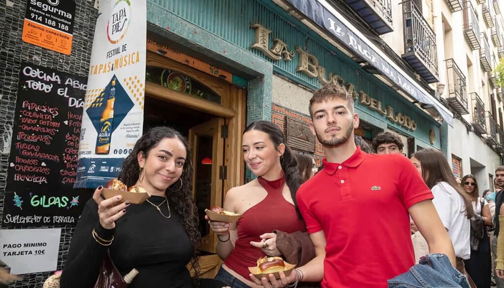 Cancelado Tapapiés, el festival de tapas de Lavapiés, por su propio éxito: "Algunos bares pequeños pueden verse obligados a cerrar"