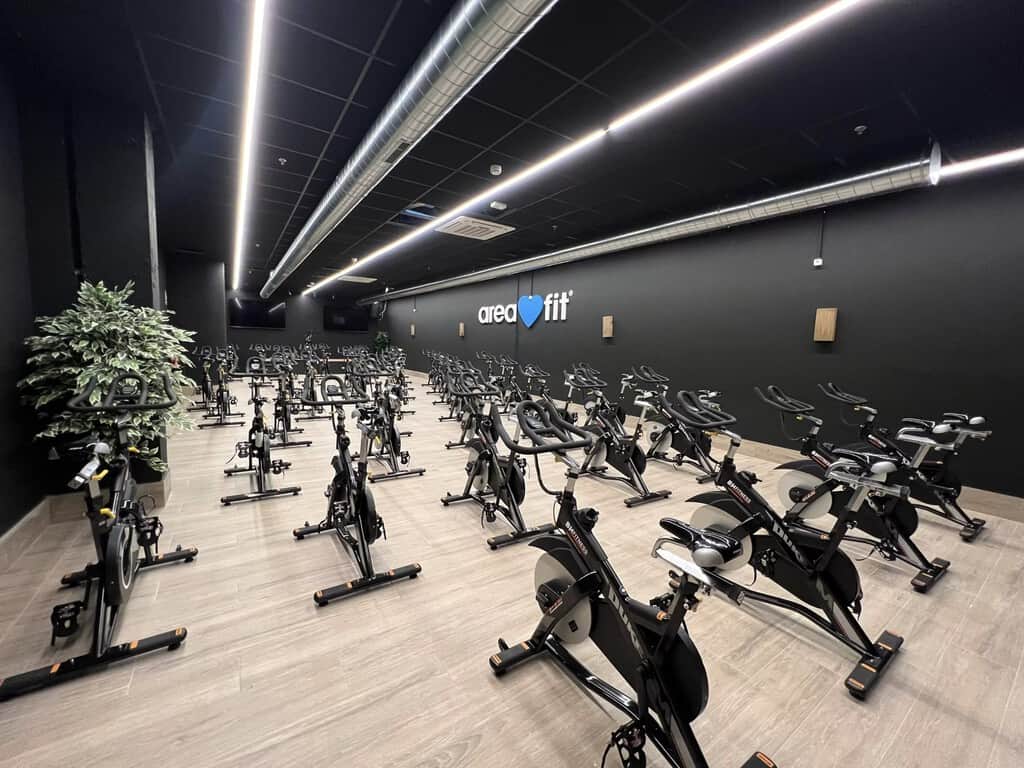 El gimnasio más grande de España está en Murcia: 6.000 metros cuadrados, rocódromo, más de 500 máquinas y nunca cierra